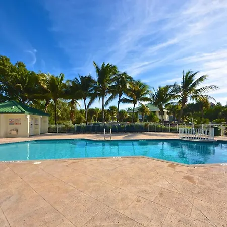Sunrise Suites Cristobal Suite #411-2